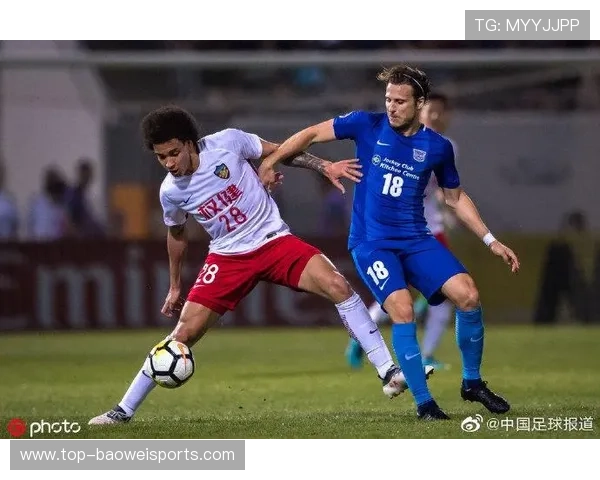 足球球星膝关节X光片解析:揭秘运动员膝部健康与伤病防护秘密 足球球星膝关节X光片解析:揭秘运动员膝部健康与伤病防护秘密